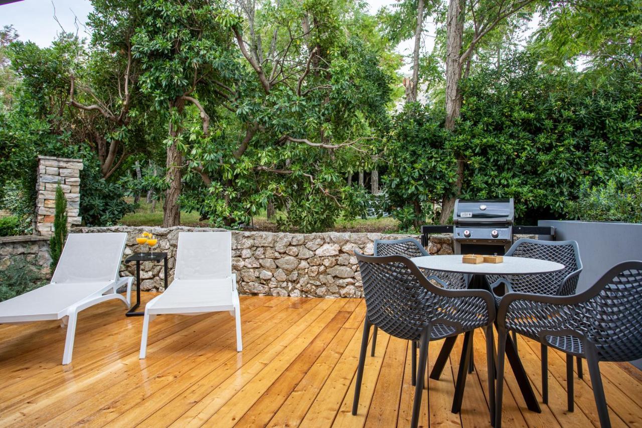 Happy Apartments Baska Exterior foto
